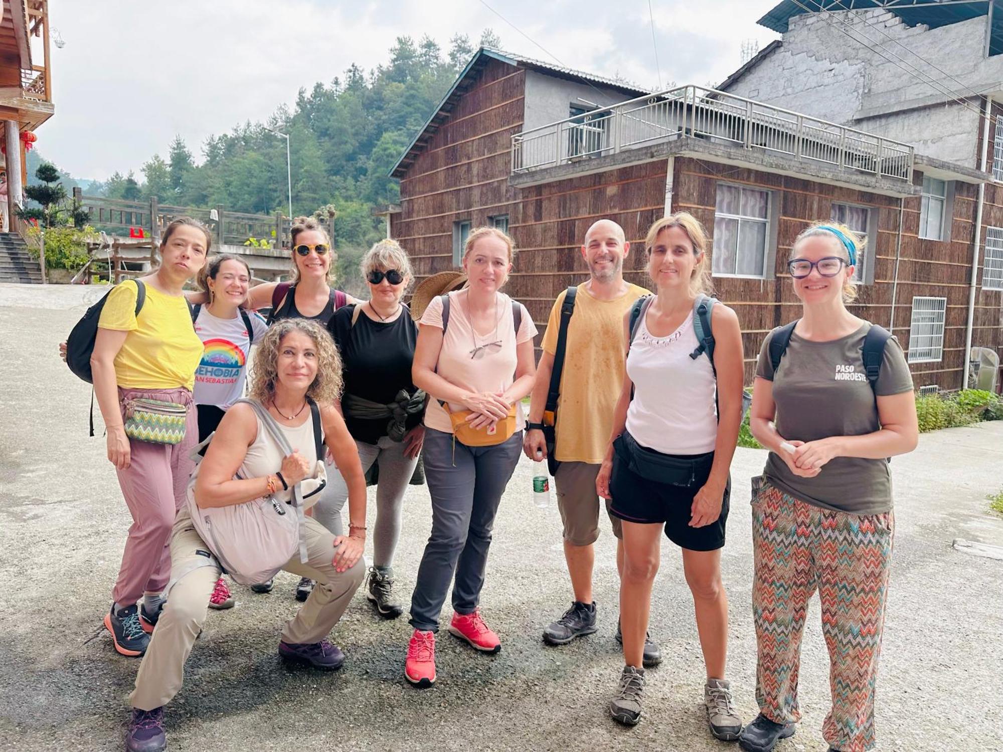 Tongfu Inn Zhangjiajie Buitenkant foto